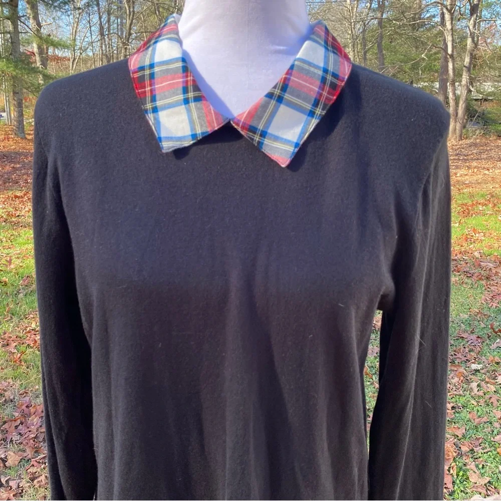 J. CREW TOP BLACK LONG SLEEVE TEE WHITE PLAID COLLAR HEM KEYHOLE BACK SIZE M